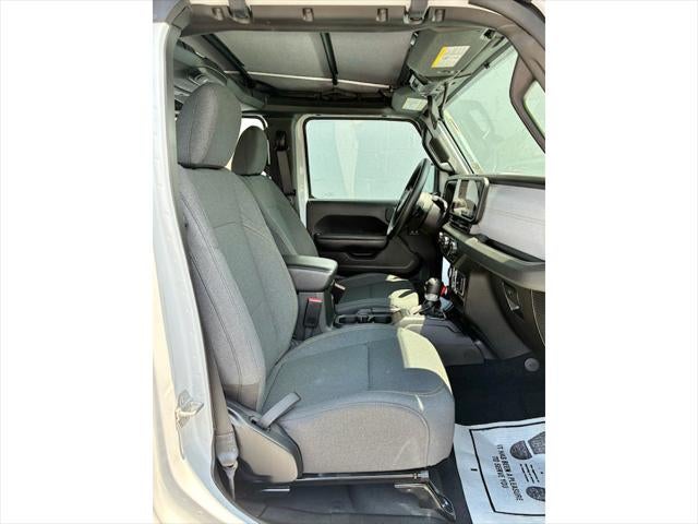 2025 Jeep Wrangler 4-Door Sport 4x4
