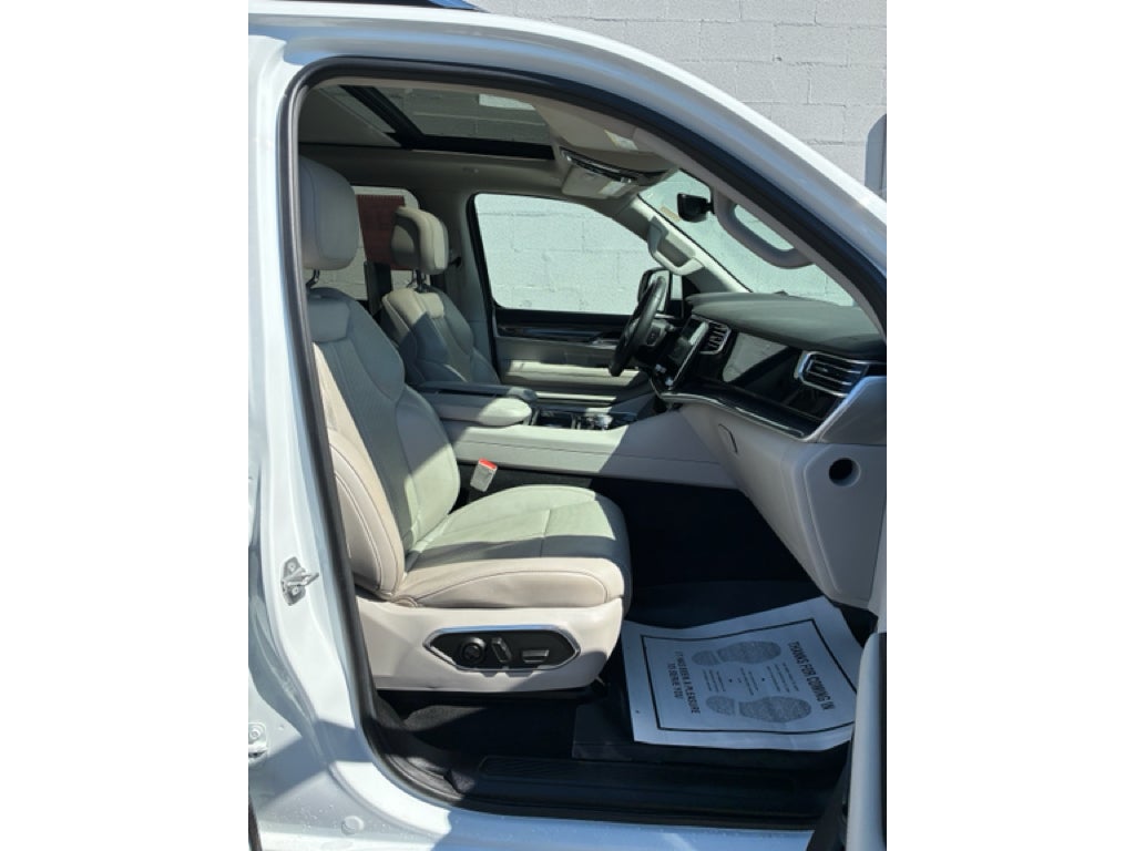 2022 Jeep Wagoneer Series III 4x4