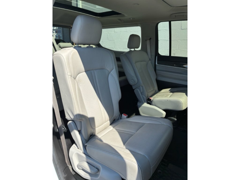 2022 Jeep Wagoneer Series III 4x4