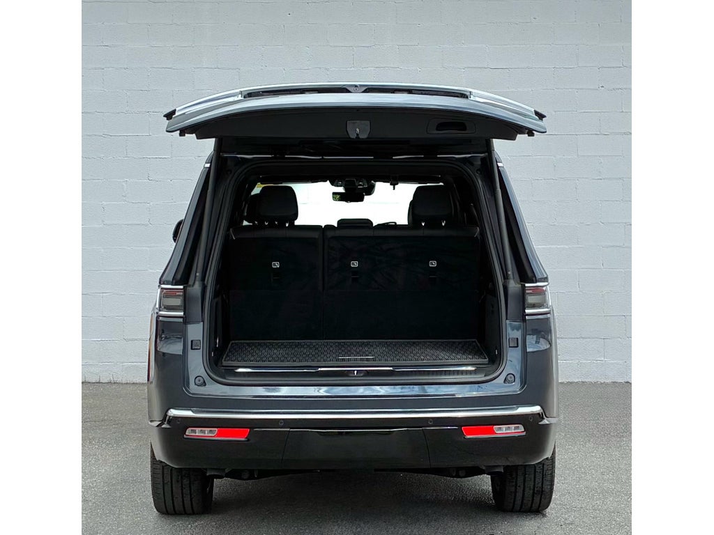 2025 Jeep Grand Wagoneer Series III 4x4