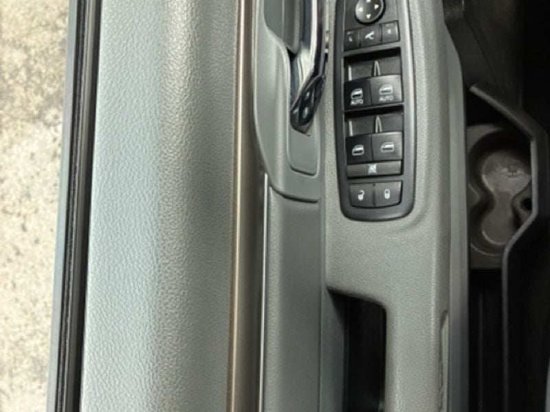 2017 RAM 1500 Big Horn Crew Cab 4x4 5'7' Box