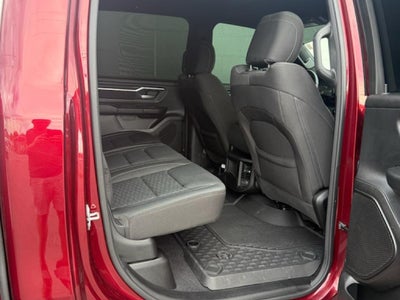 2025 RAM 1500 Big Horn Crew Cab 4x4 5'7' Box