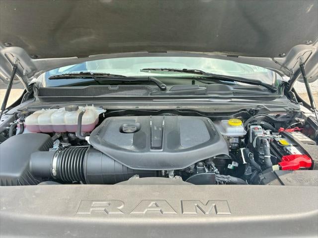 2026 RAM 1500 Laramie Crew Cab 4x4 5'7' Box