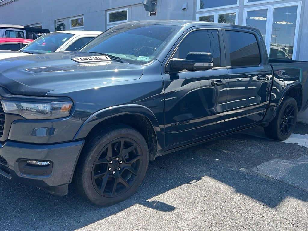 2025 RAM 1500 Laramie Crew Cab 4x4 5'7' Box
