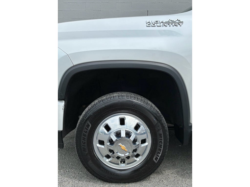 2025 Chevrolet Silverado 3500HD 4WD Crew Cab Long Bed High Country