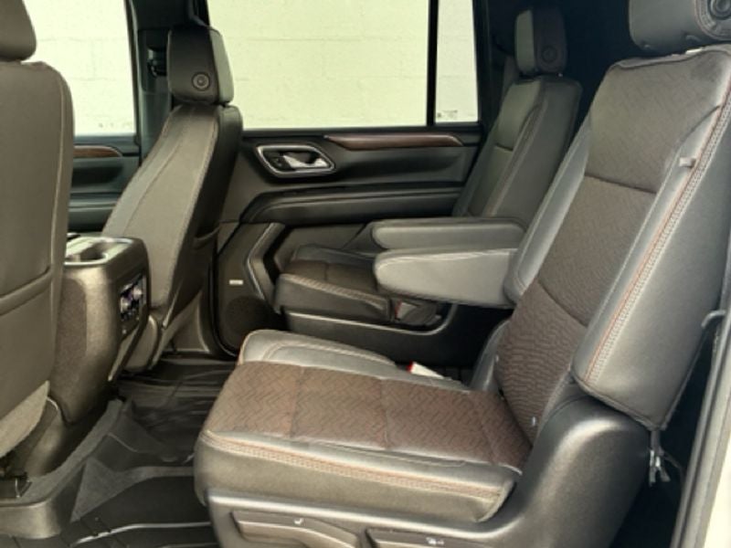 2023 Chevrolet Suburban 4WD High Country