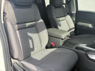 2024 Nissan Frontier Crew Cab SV 4x4