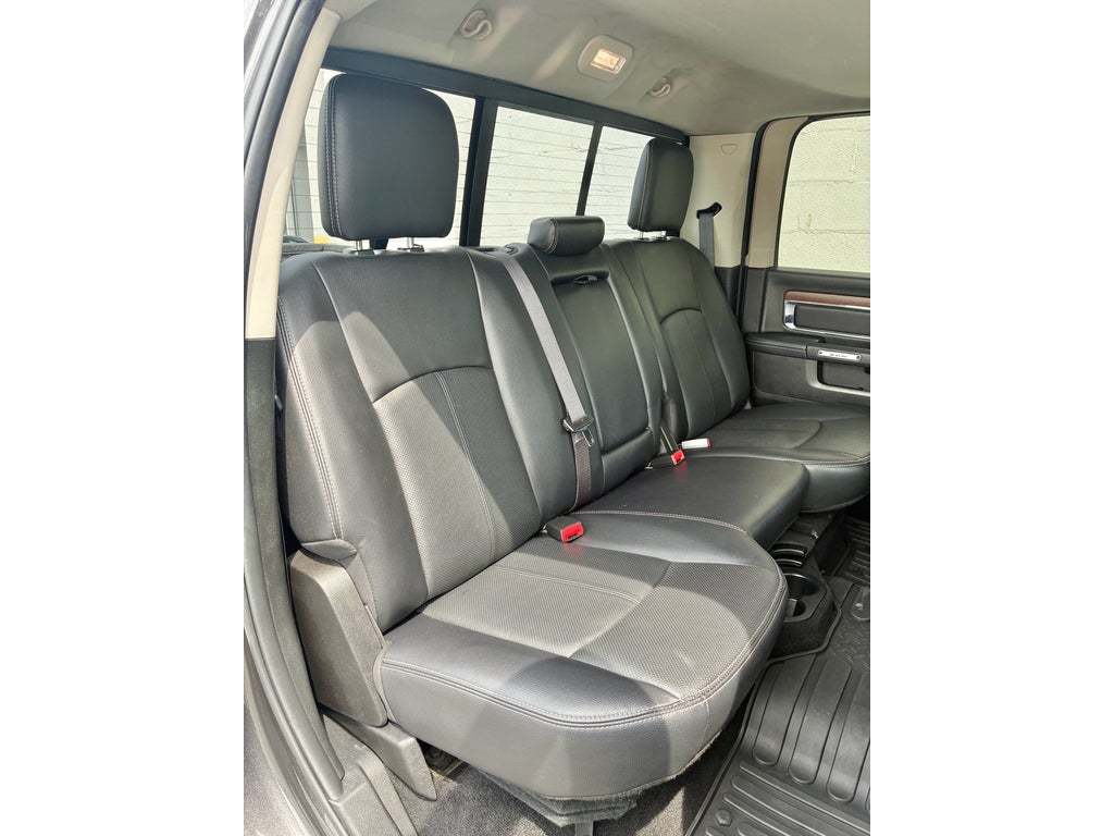 2018 RAM 2500 Laramie Crew Cab 4x4 6'4' Box