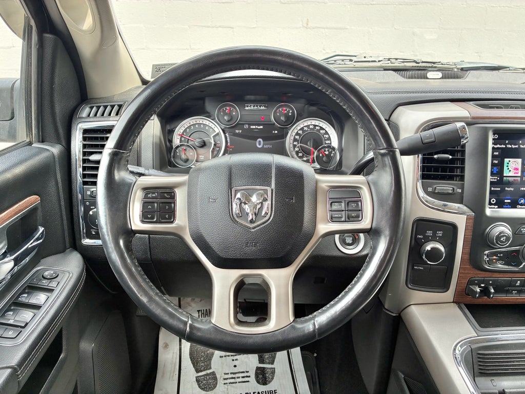 2018 RAM 2500 Laramie Crew Cab 4x4 6'4' Box