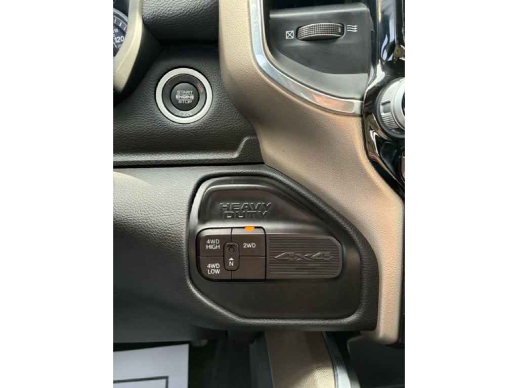 2024 RAM 2500 Laramie Crew Cab 4x4 6'4' Box