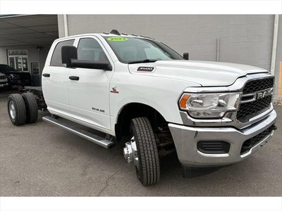 2022 RAM 3500 Chassis Tradesman/SLT/Laramie/Limited