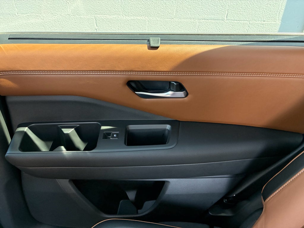 2023 Nissan Pathfinder Platinum 4WD