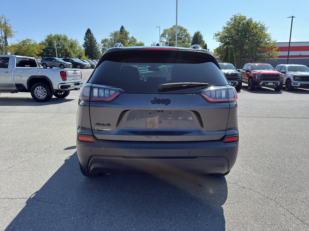 2023 Jeep Cherokee Altitude Lux