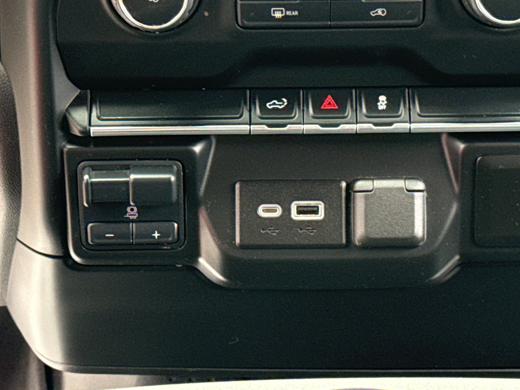 2021 Chevrolet Silverado Custom