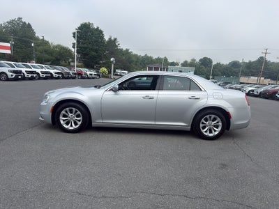 2021 Chrysler 300 Touring