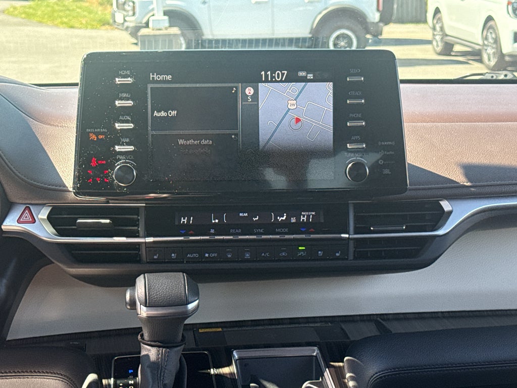 2023 Toyota Sienna Platinum