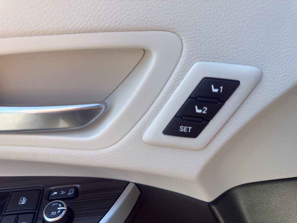 2023 Toyota Sienna Platinum