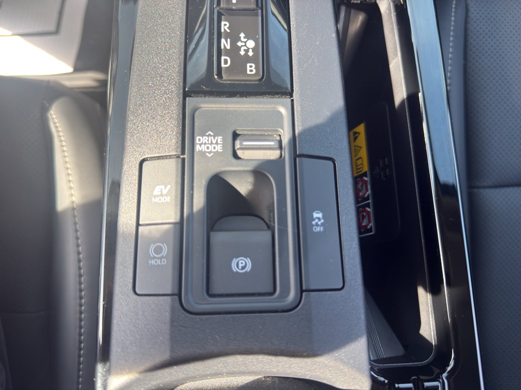 2025 Toyota Prius XLE