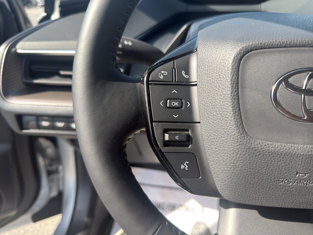 2025 Toyota Prius XLE