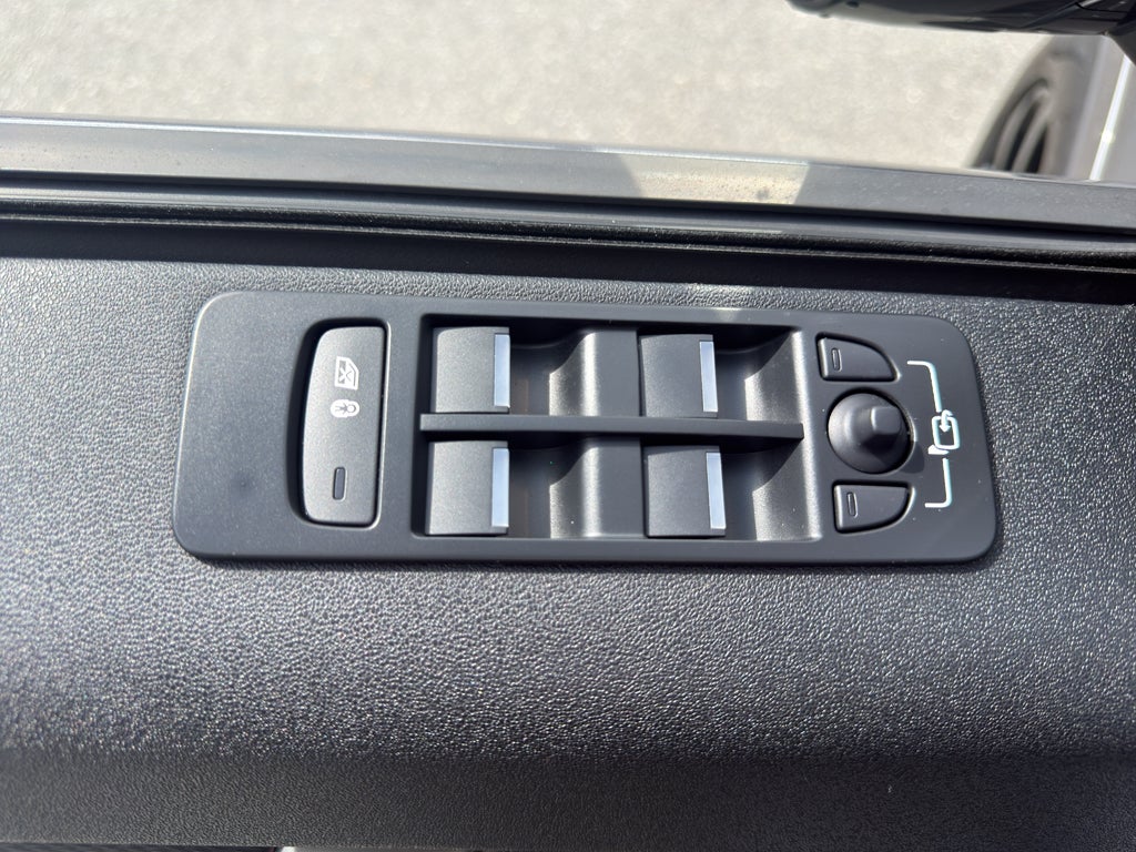 2023 Land Rover Discovery Sport S R-Dynamic