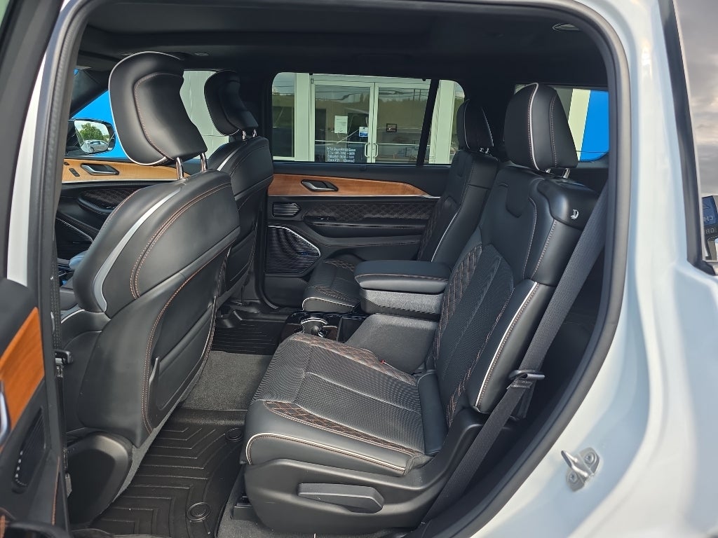 2023 Jeep Grand Cherokee L Summit Reserve