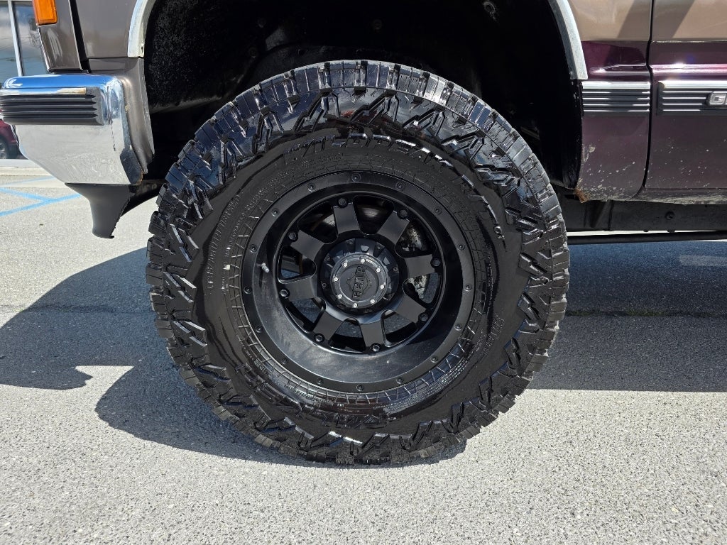 1997 GMC Yukon Base