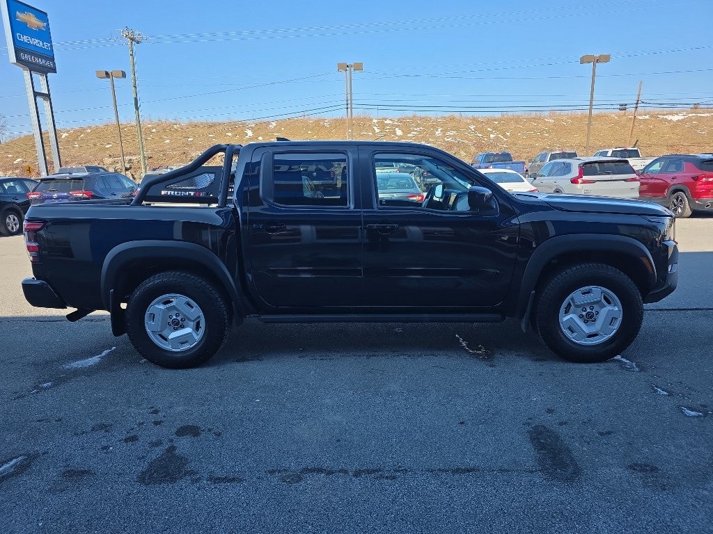 2024 Nissan Frontier SV