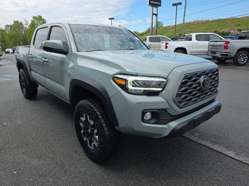 2022 Toyota Tacoma 4WD SR