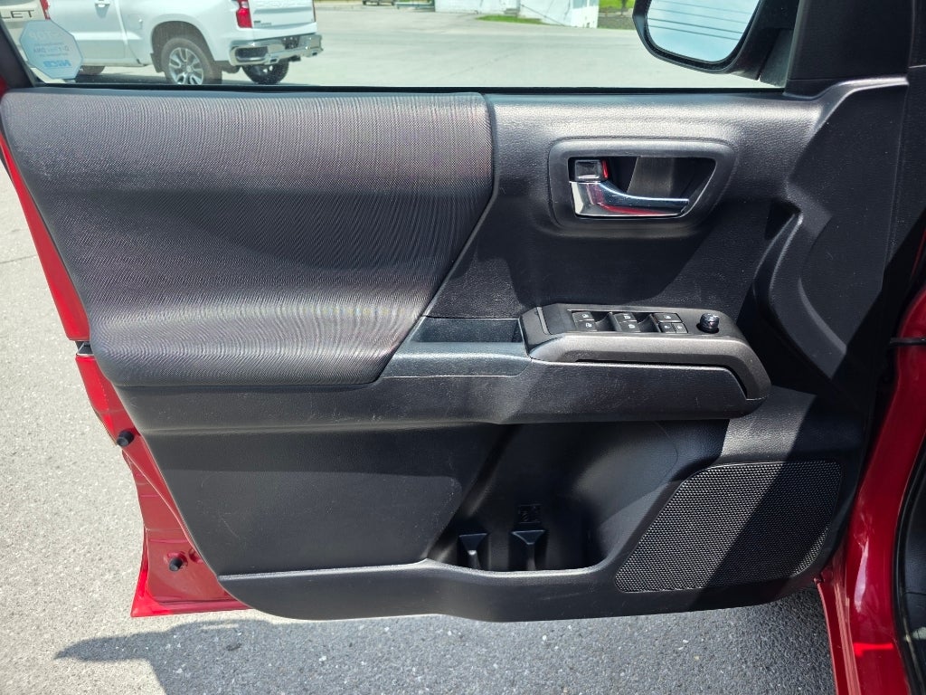 2021 Toyota Tacoma 4WD SR