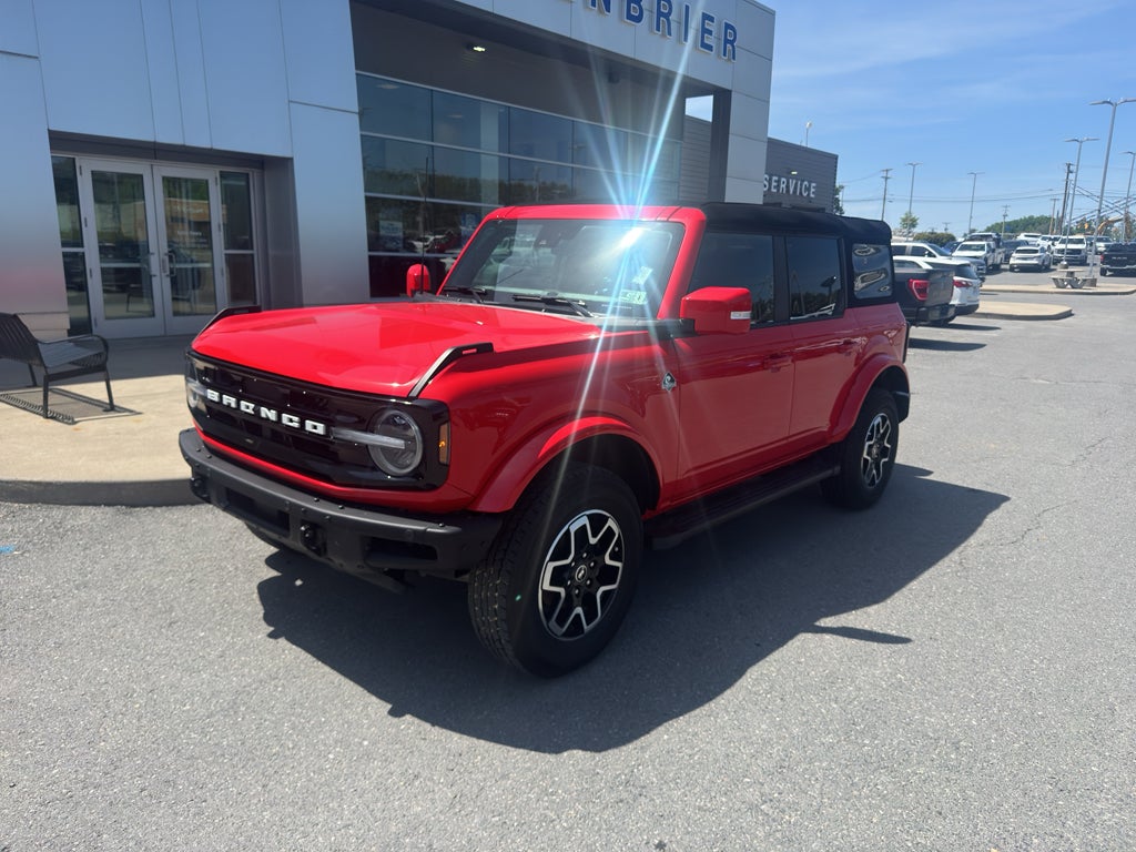 2024 Ford Bronco Outer Banks