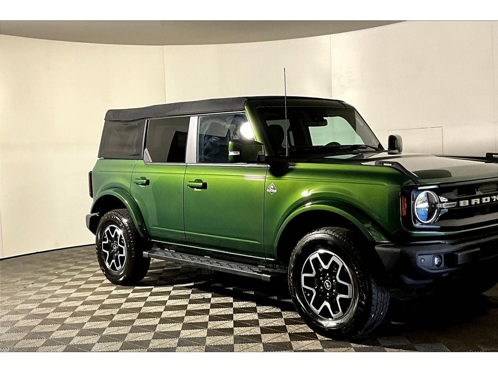 2023 Ford Bronco Outer Banks