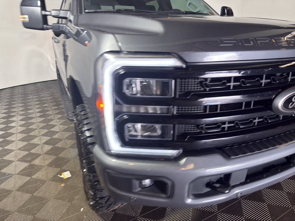 2024 Ford F-350 LARIAT