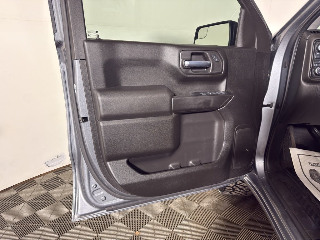 2021 Chevrolet Silverado Custom