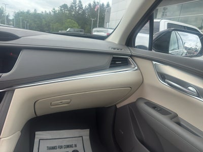 2022 Cadillac XT5 FWD Premium Luxury