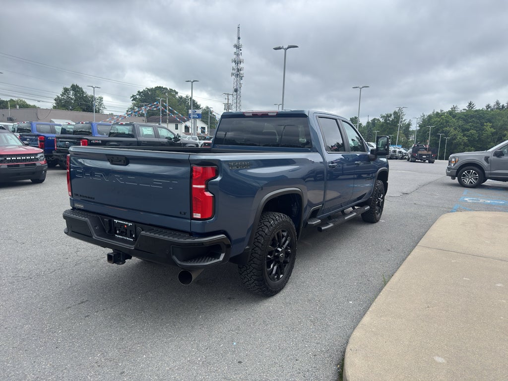 2025 Chevrolet Silverado LT