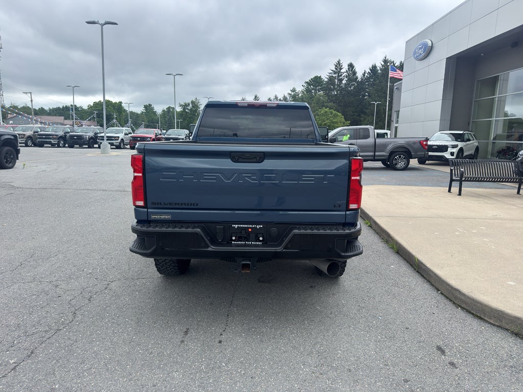 2025 Chevrolet Silverado LT