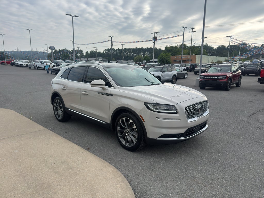 2022 Lincoln Nautilus Reserve