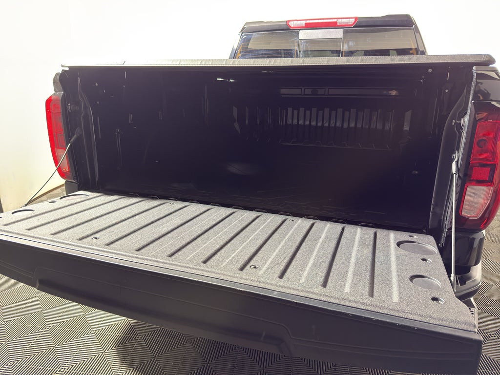 2025 GMC Sierra Elevation