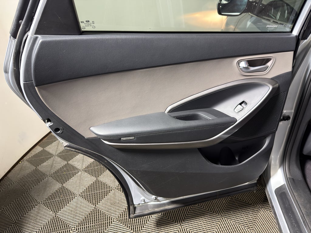 2017 Hyundai Santa Fe XL SE