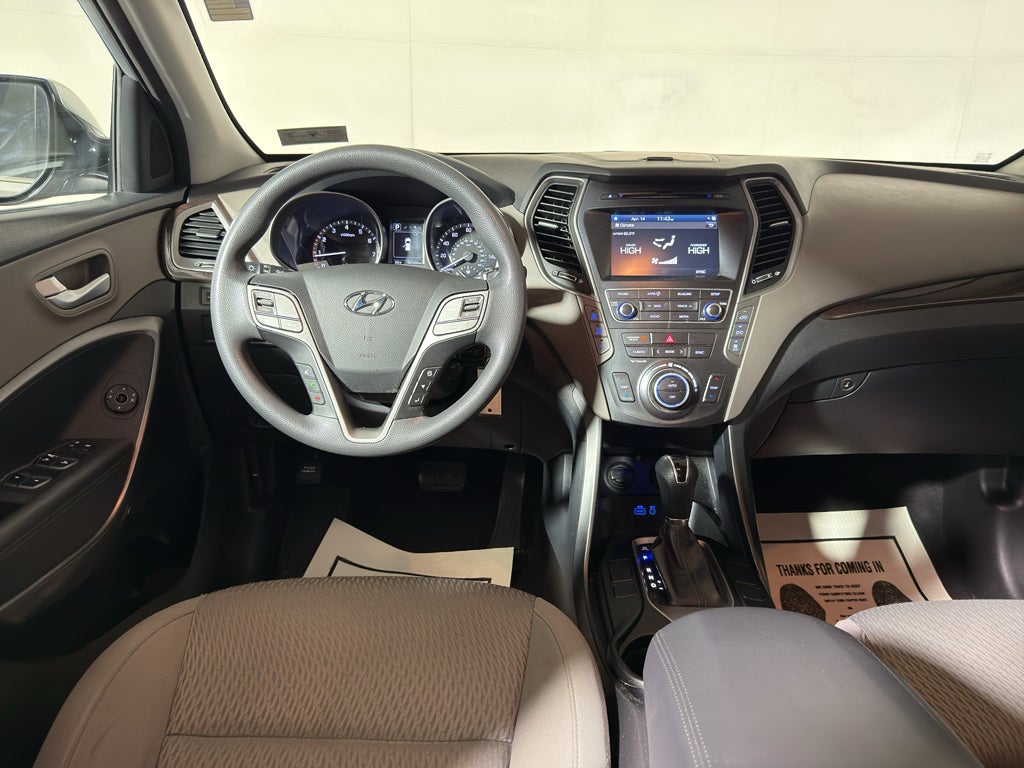 2017 Hyundai Santa Fe XL SE