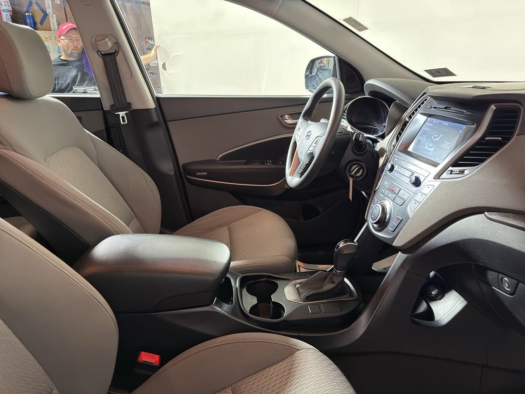 2017 Hyundai Santa Fe XL SE