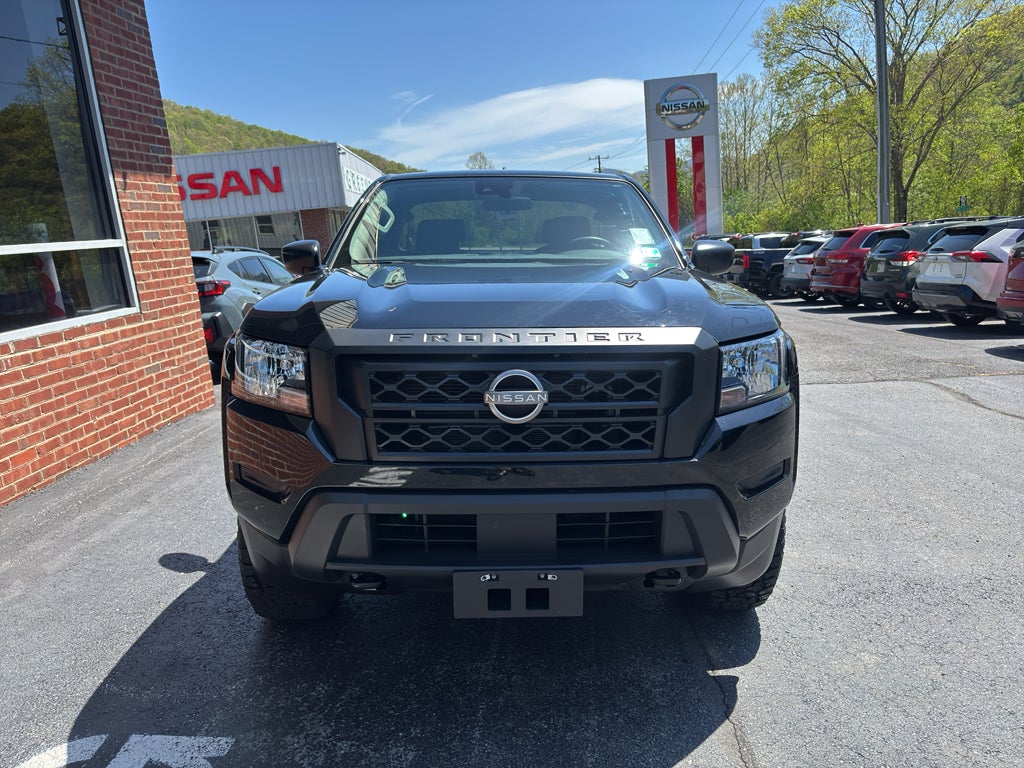 2022 Nissan Frontier S